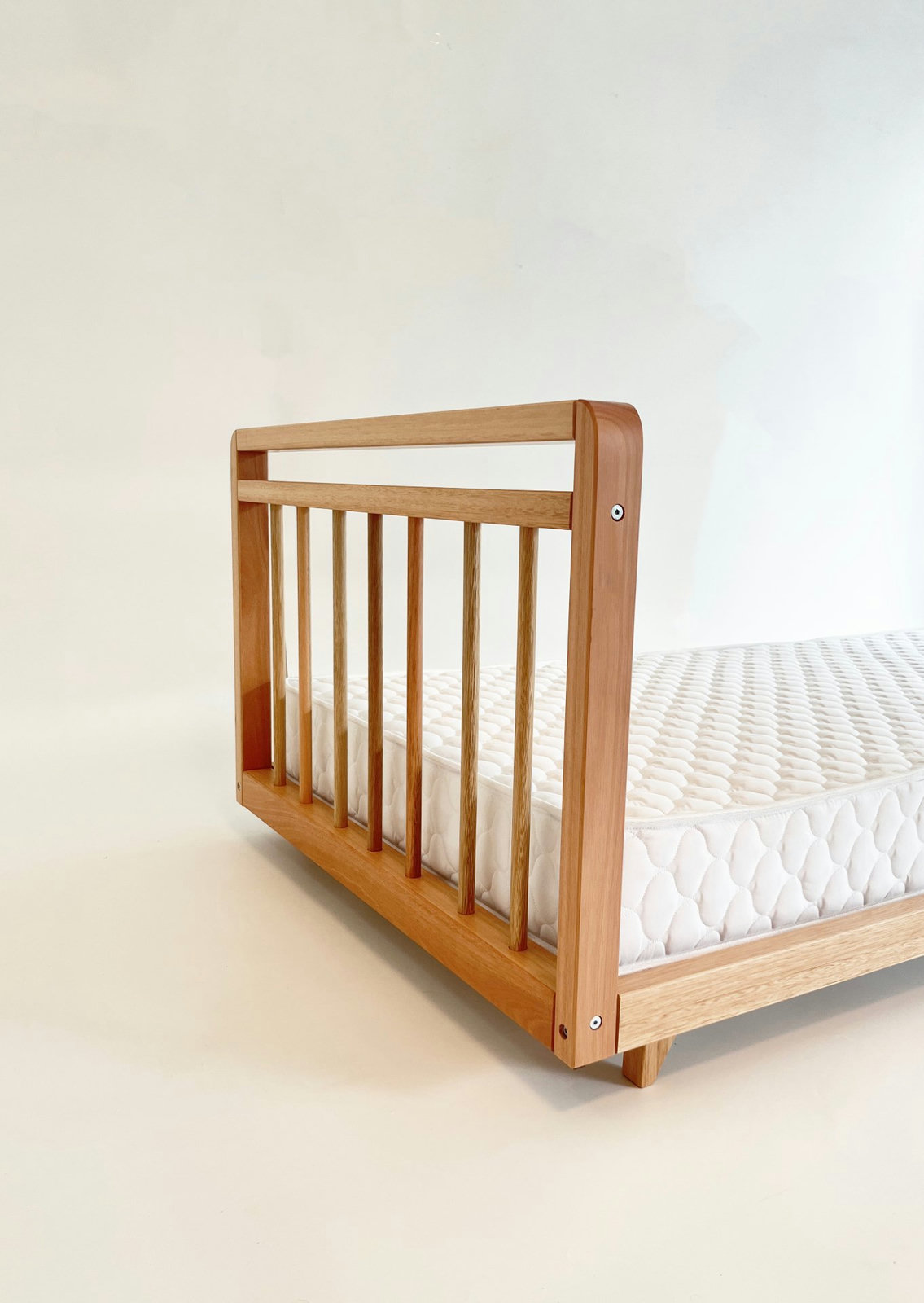 cama nord mad detalhe costas.jpg