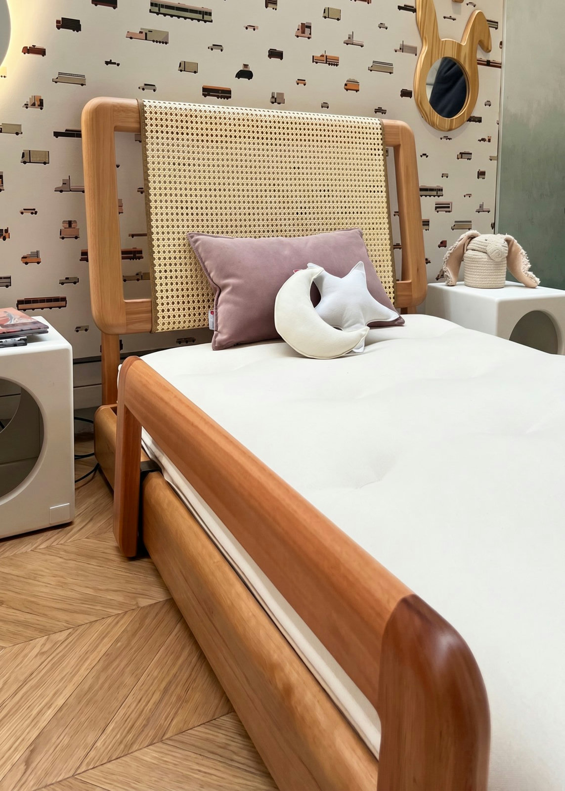 cama bossa nova montessori palha.jpg
